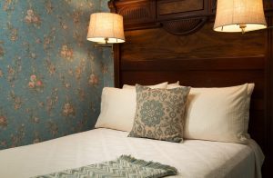 Historic Blue Hill Maine B&B :: Full Country Breakfast & Harbor Views